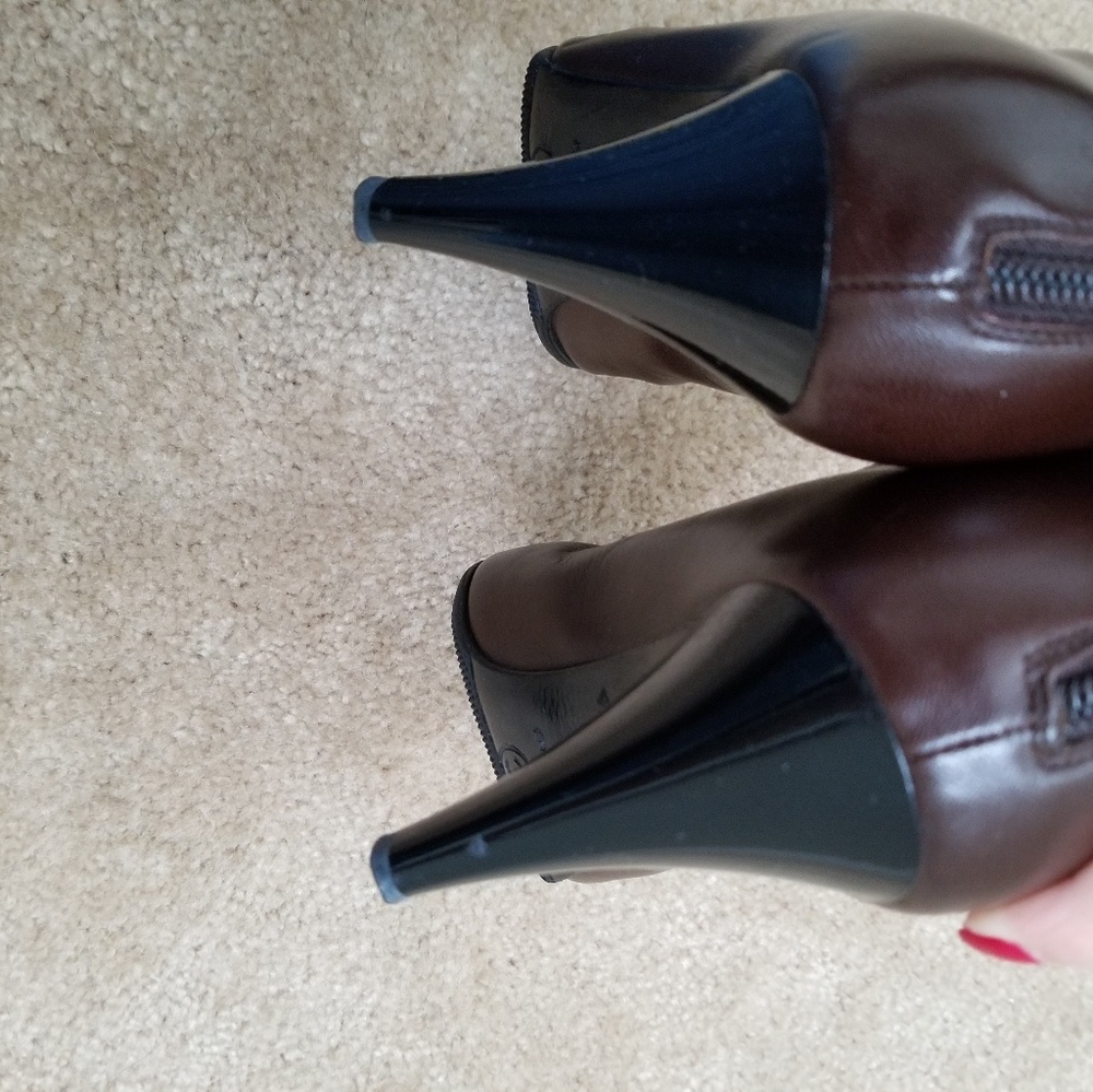 Chanel Classic Heel Boot - Picture 4 of 8